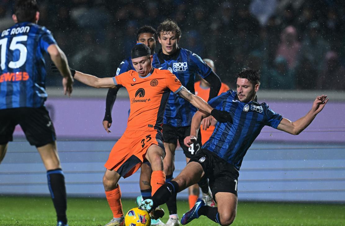 ayx-亚特兰大迎德甲关键赛，清晨回应争议，更衣室稳定，数据趋势出现新变化-ayx