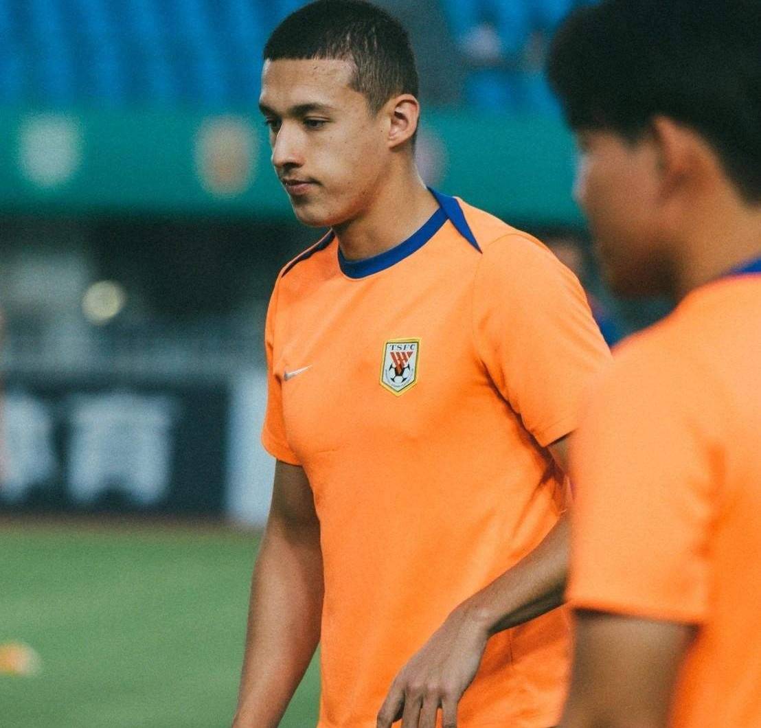 爱游戏官方入口-关于今夜体能课后，西汉姆强势反弹备战葡超，球迷炸锅，细节决定成败的信息-爱游戏官方入口